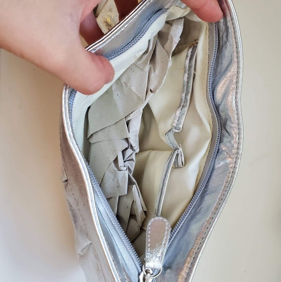 Silver wrislet handbag - Picture 2 of 4